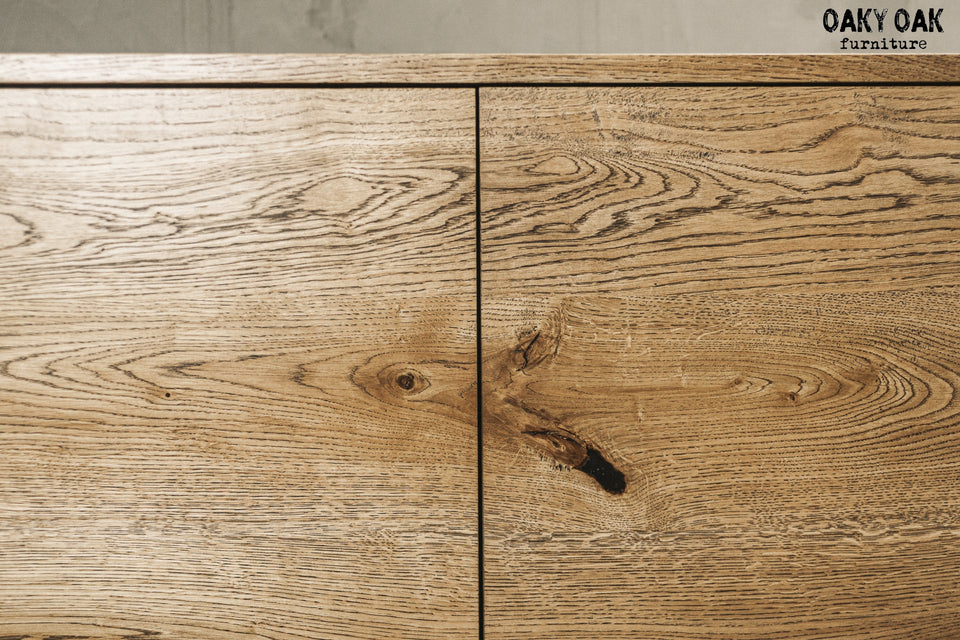 OAK CHEST OF DRAWERS 910