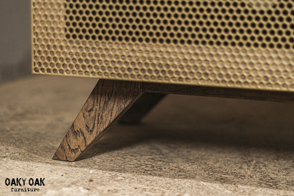 OAK SIDEBOARD WITH METAL MESH DOORS 890