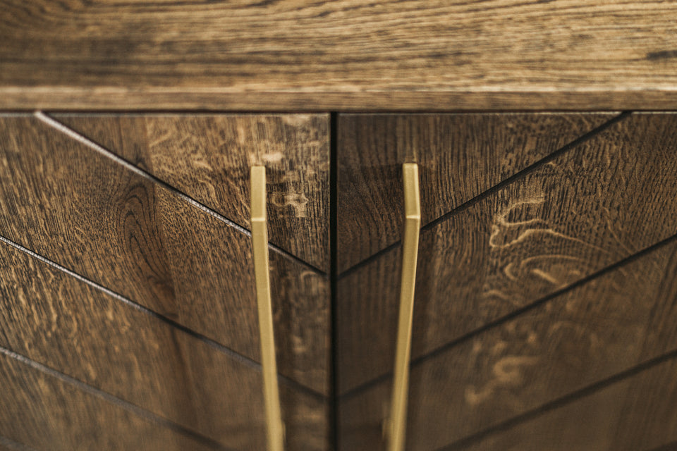 OAK SIDEBOARD WITH METAL MESH DOORS 890
