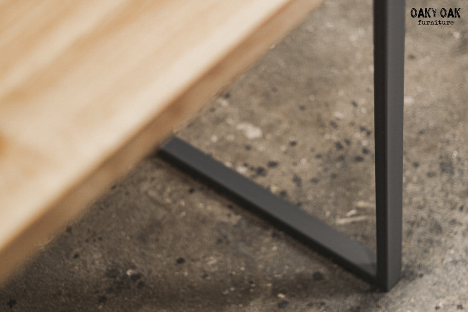 OAK OFFICE DESK 845