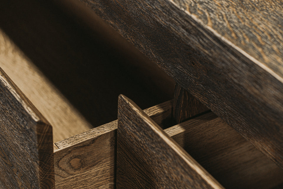 OAK CHEST DRAWERS 895