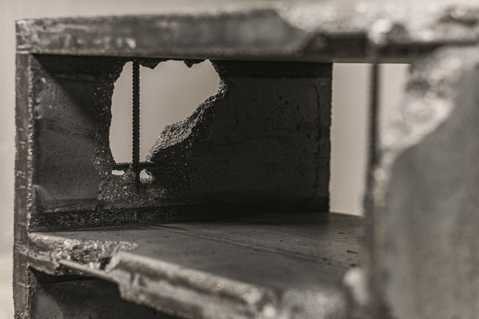 CONCRETE BEDSIDE TABLE 891