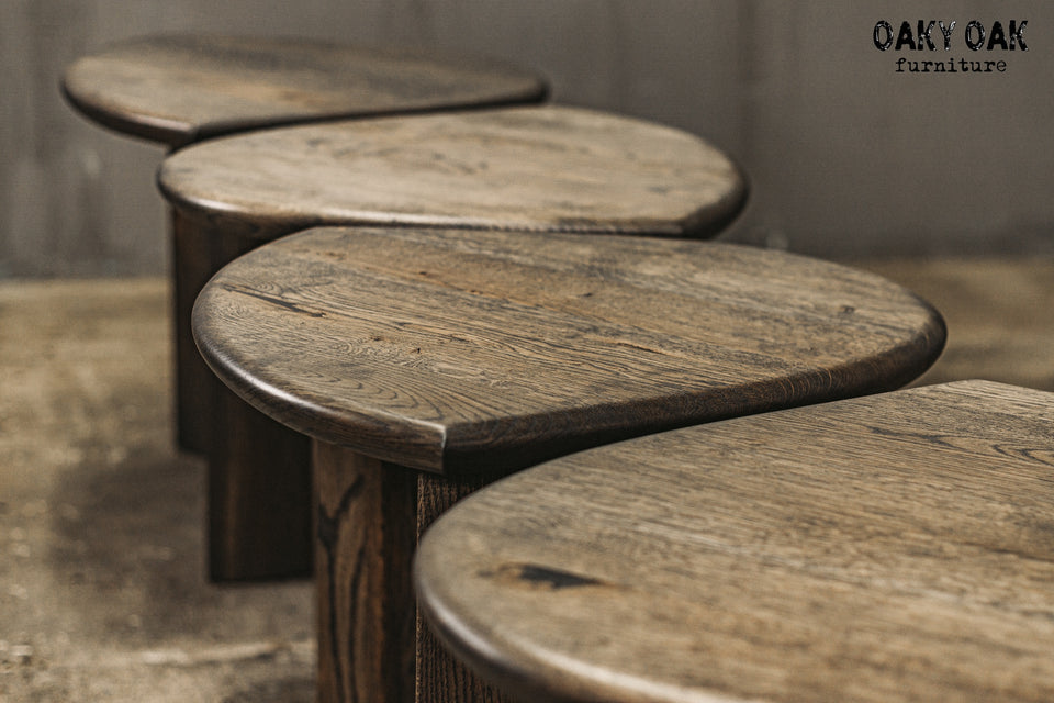 OAK COFFEE TABLE 894