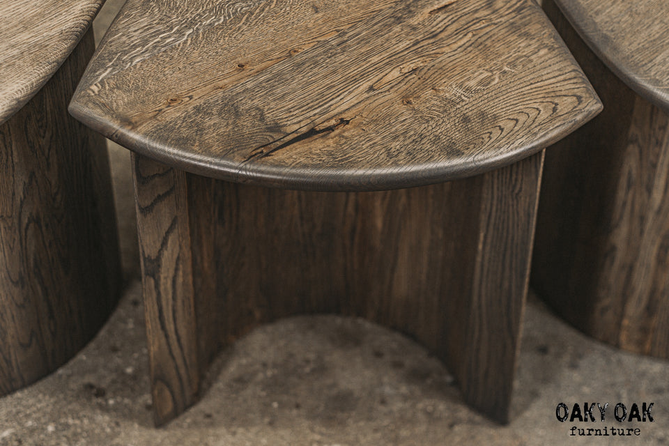 OAK COFFEE TABLE 894
