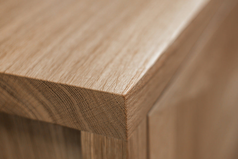 CHEST OF DRAWERS 795