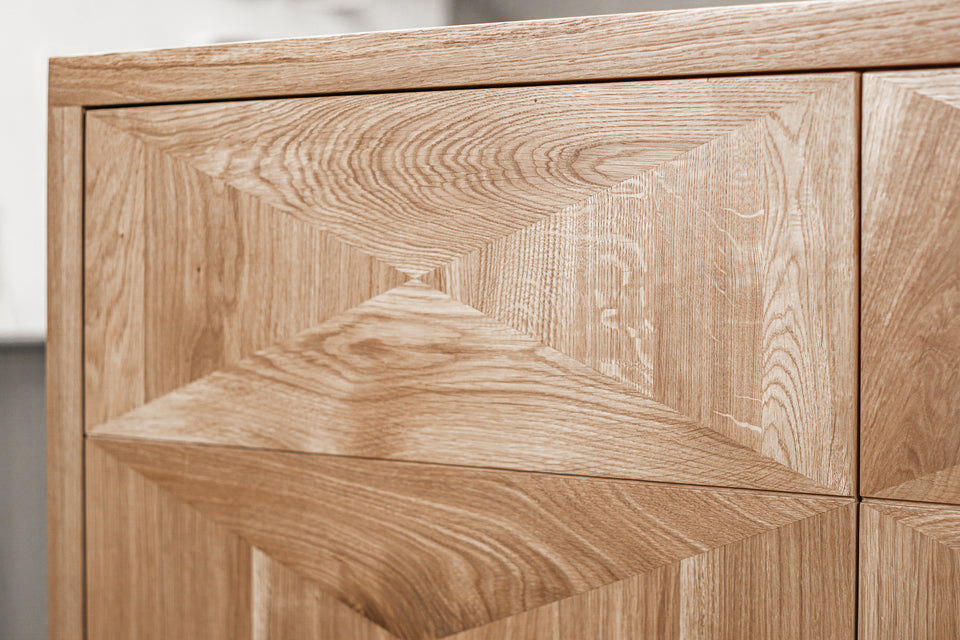 CHEST OF DRAWERS 795