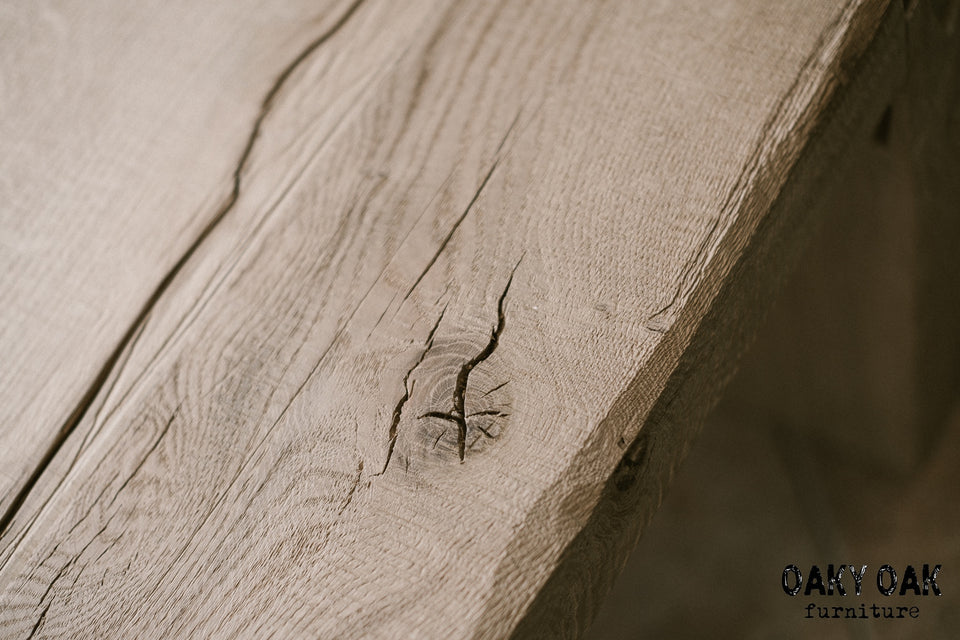 OAK COFFEE TABLE 892