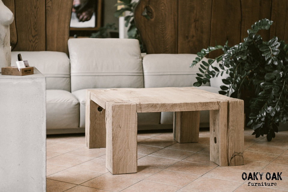 OAK COFFEE TABLE 892