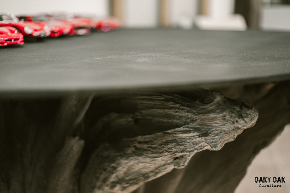 OAK DINING TABLE WITH METAL 904