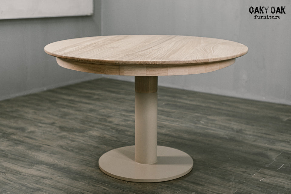 OAK DINING TABLE 911