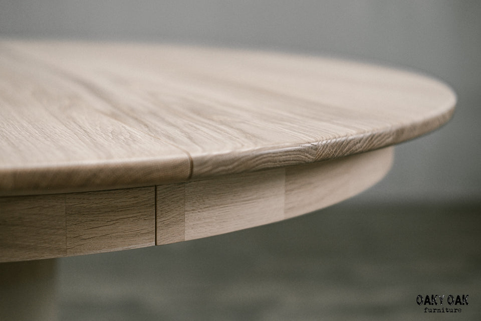 OAK DINING TABLE 911