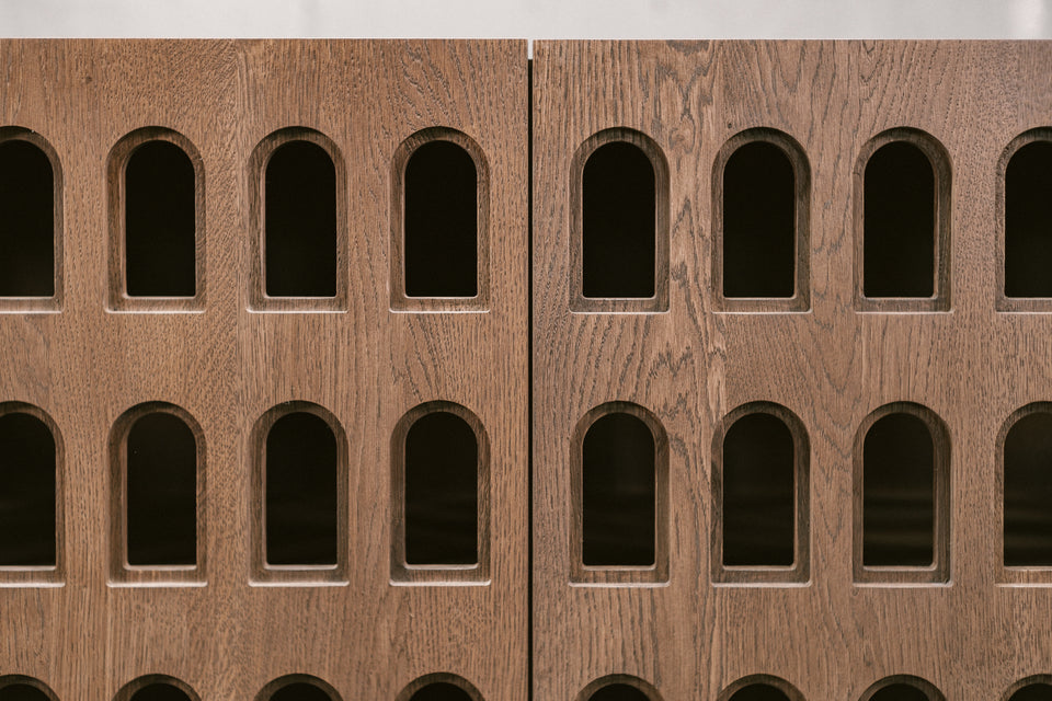 OAK STORAGE CABINET 915