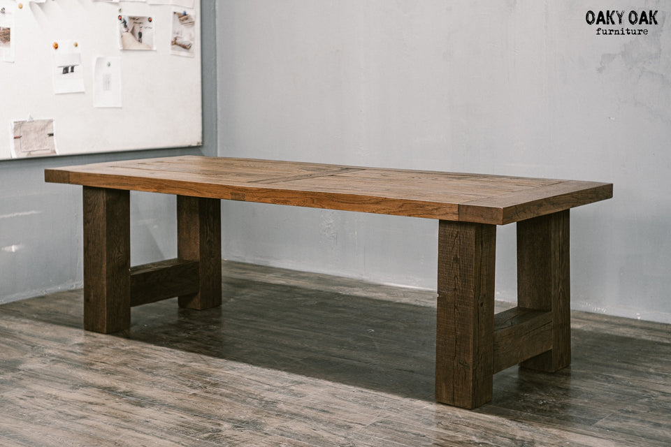 OAK DINING TABLE 919