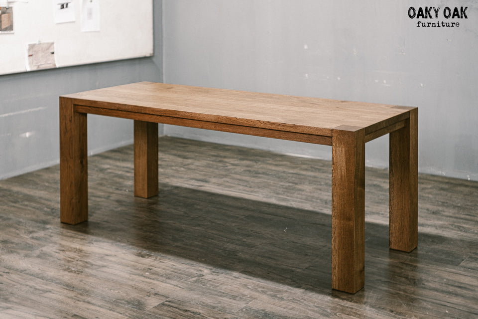 OAK DINING TABLE 918
