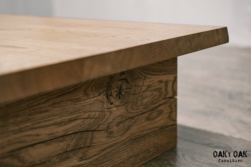 OAK COFFEE TABLE 921
