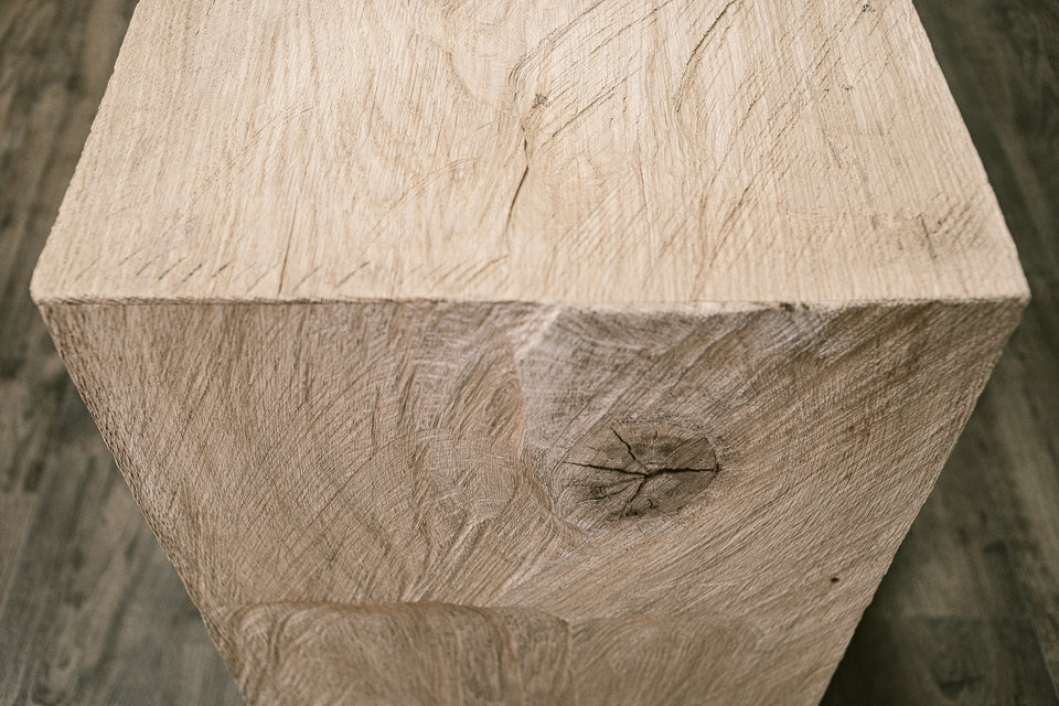 CHEST OF DRAWERS 815