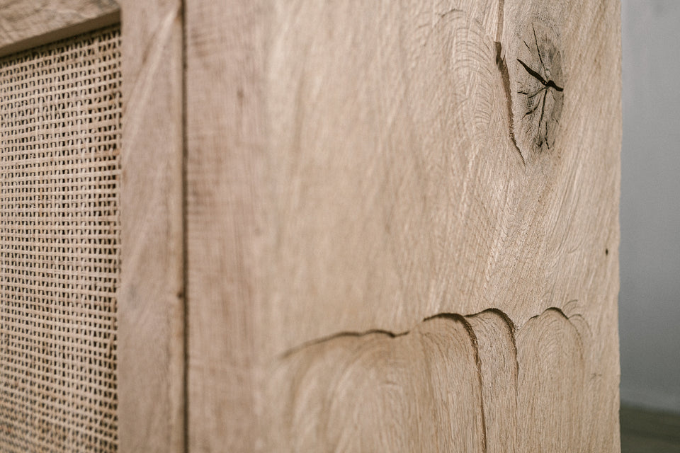 CHEST OF DRAWERS 815