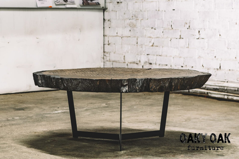 OAK COFFEE TABLE 880