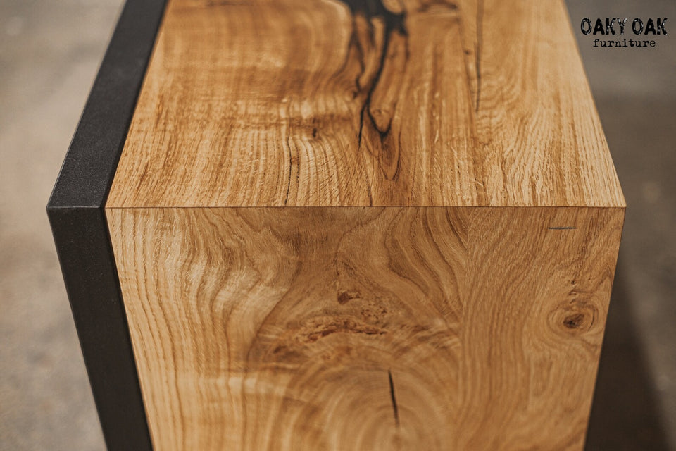 OAK NIGHTSTAND 835