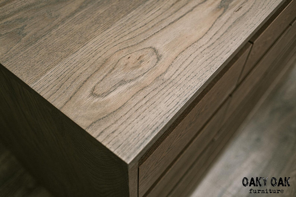 OAK CHEST OF DRAWERS 848