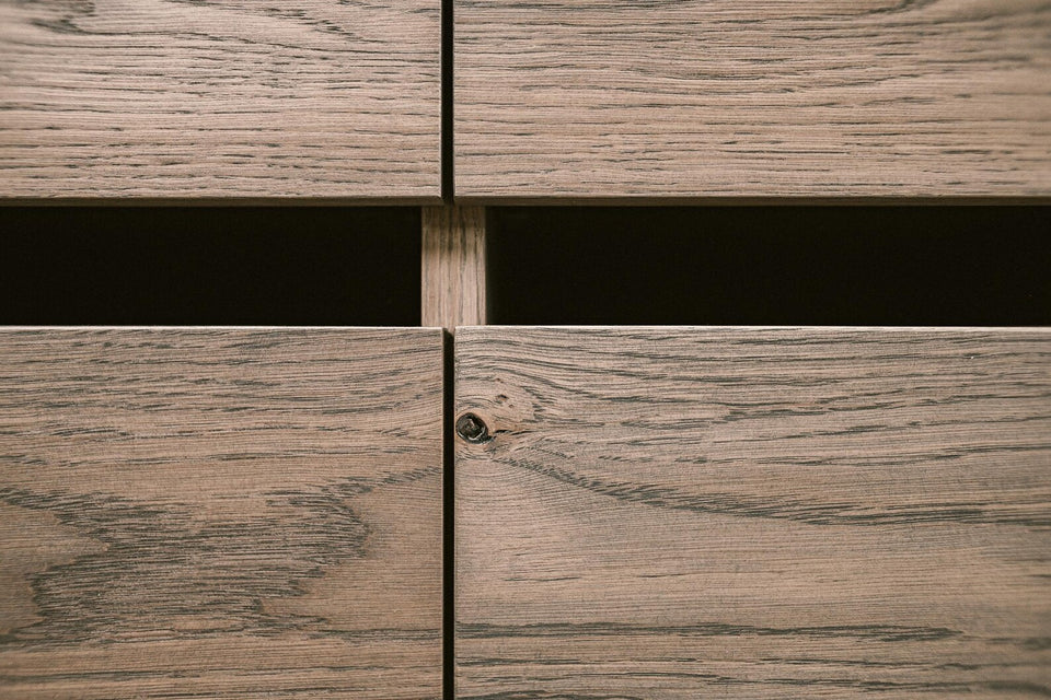 OAK CHEST OF DRAWERS 848