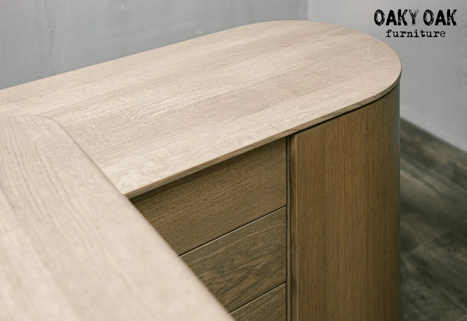 OAK EXECUTIVE DESK 829