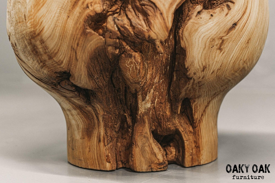 OAK COFFEE TABLE 887