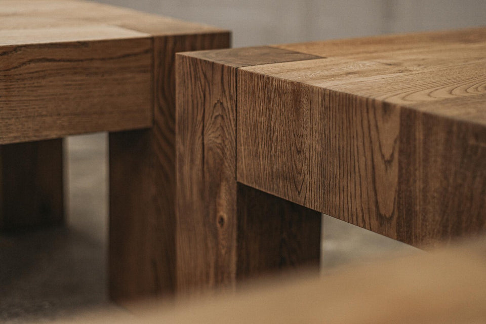 OAK COFFEE TABLE 886