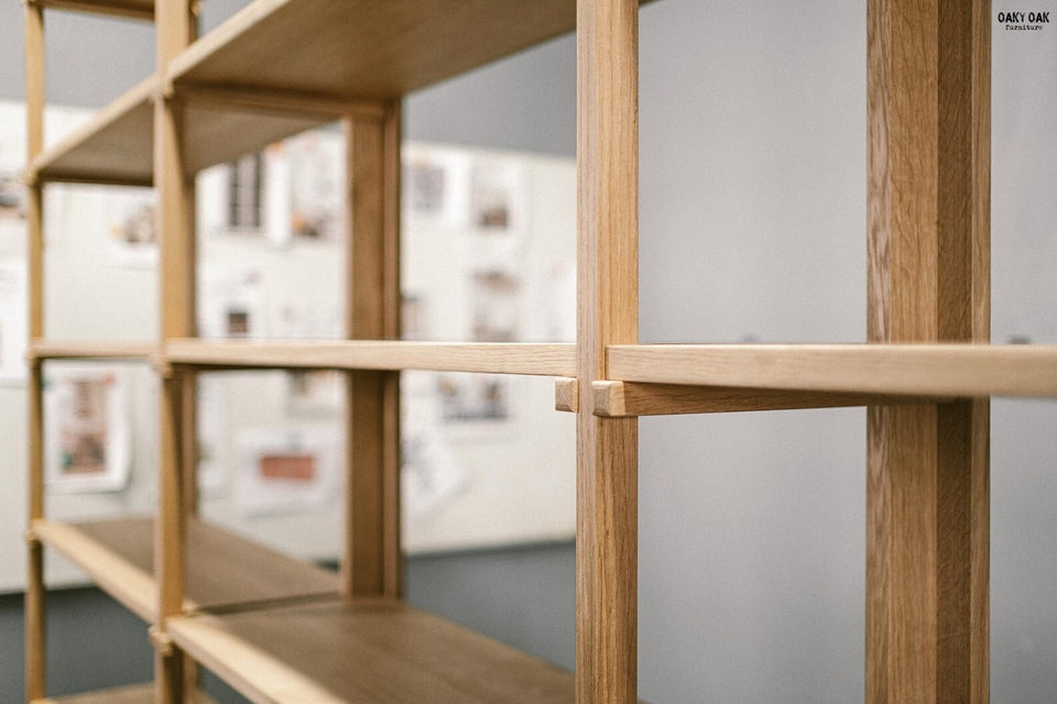 OAK SHELVING UNIT 822
