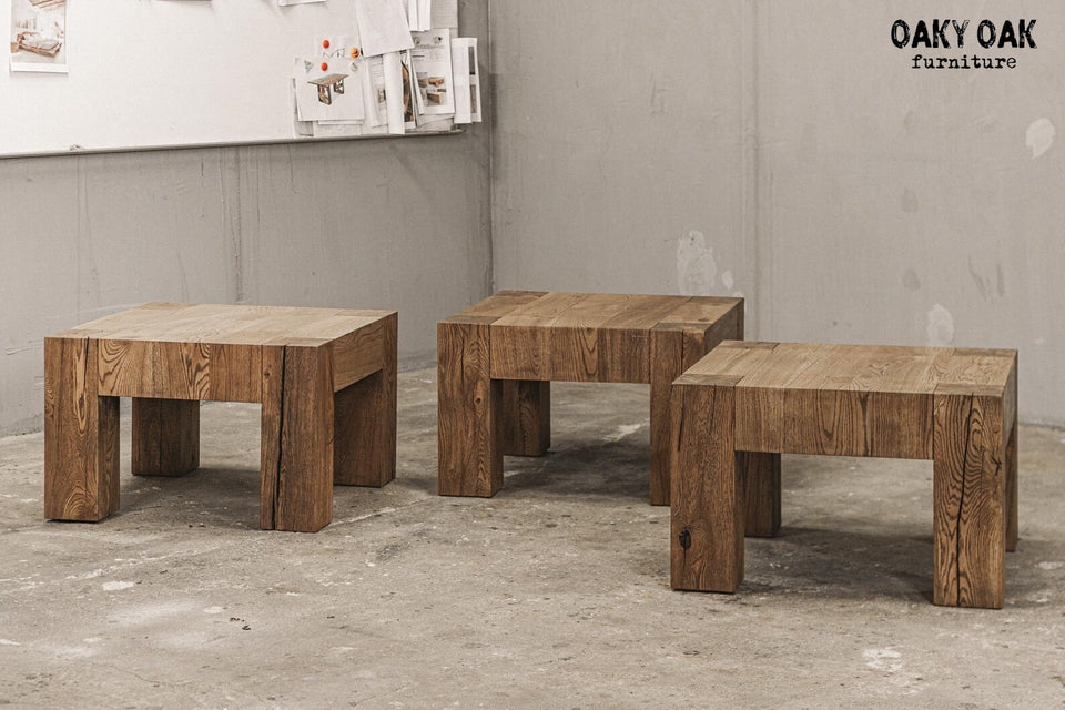 OAK COFFEE TABLE 886
