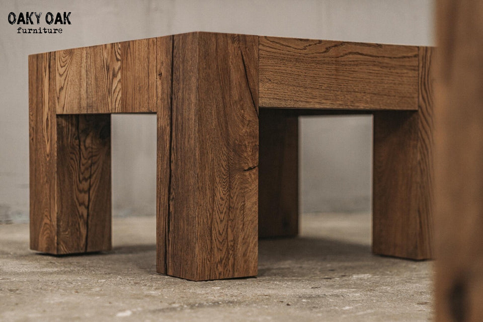 OAK COFFEE TABLE 886