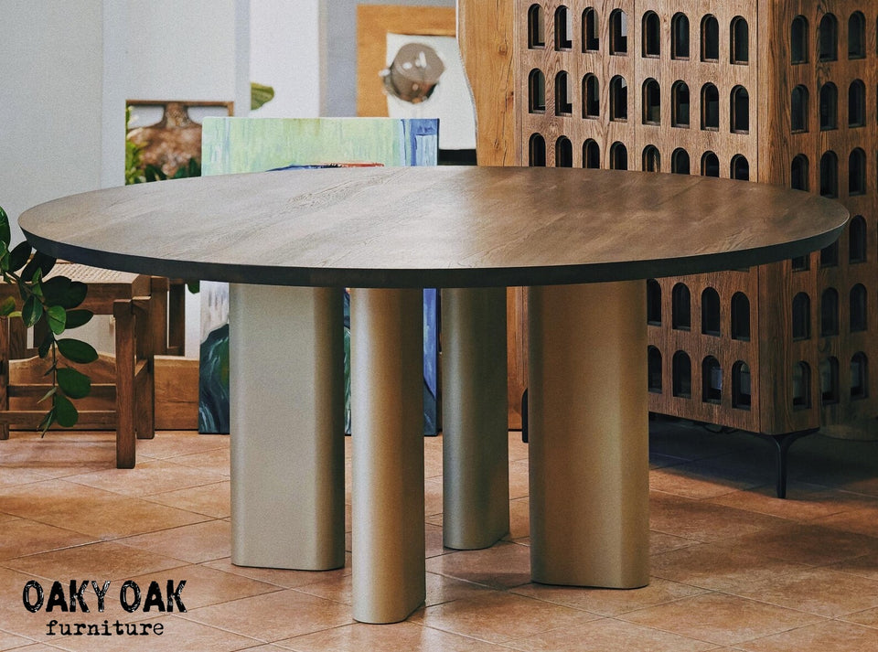 OAK ROUND DINING TABLE 878