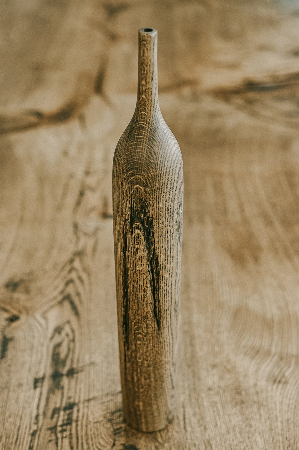 OAK DECORATIVE VASE 842