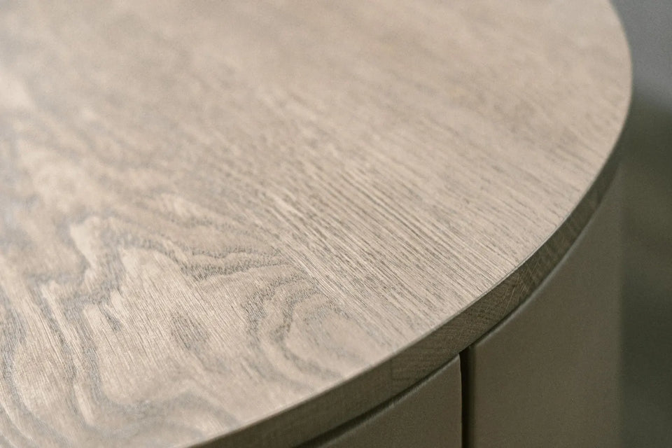 OAK CHEST OF DRAWERS 854