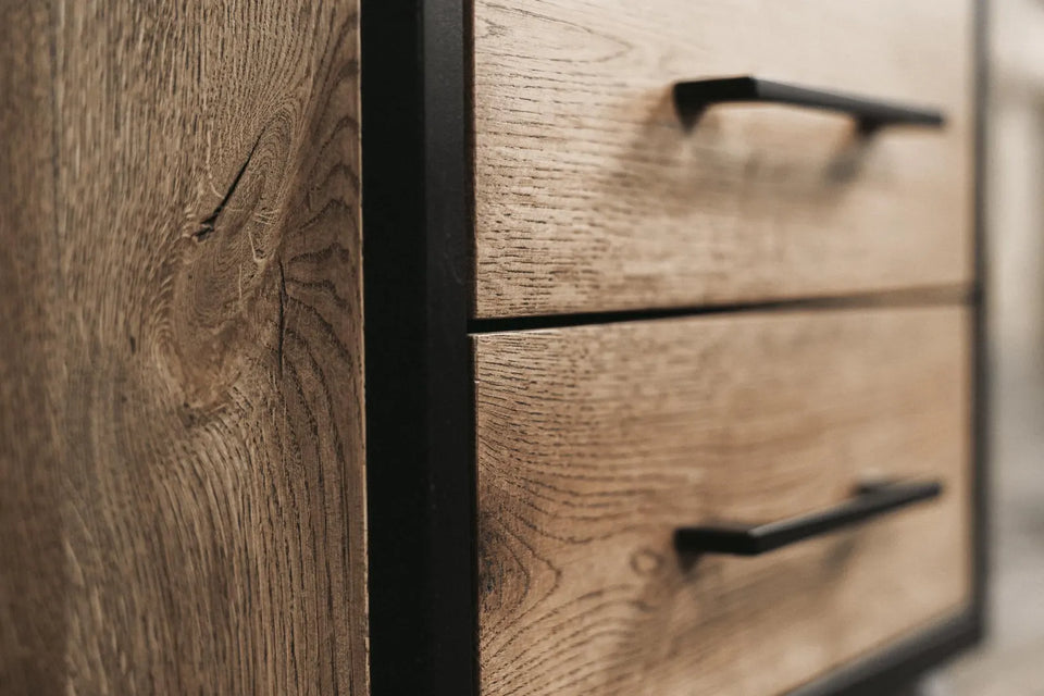 OAK CHEST OF DRAWERS WITH A STEEL FRAME 852