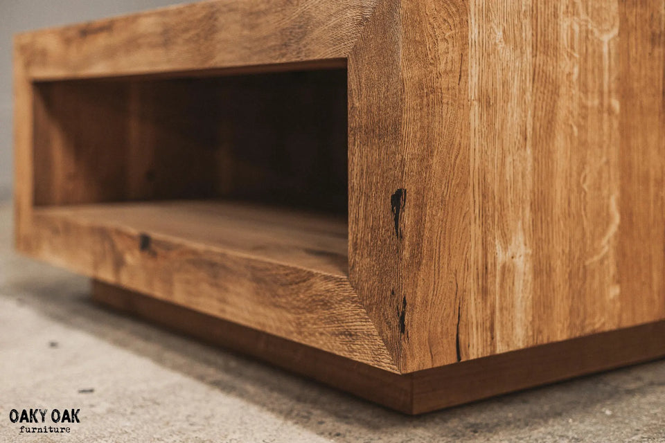 OAK COFFEE TABLE 899