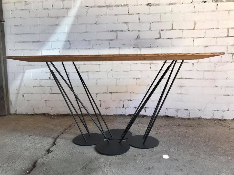 OAK DINING TABLE 47
