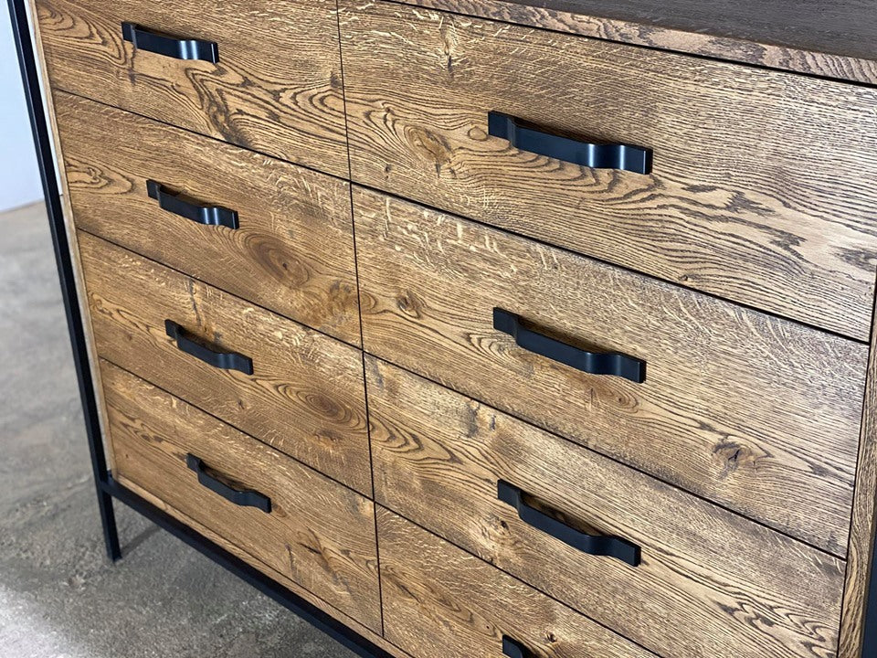 CHEST OF DRAWERS 309