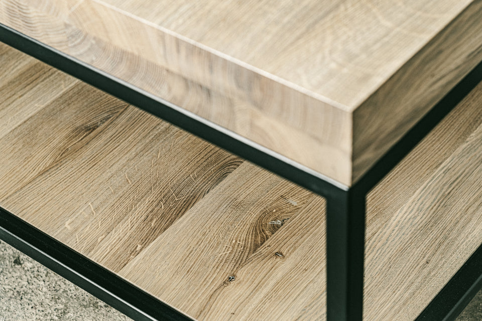 OAK COFFEE TABLE 296